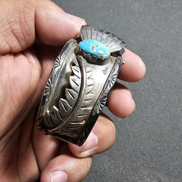 Sterling Silver And Turquoise Navajo Native American Watch Cuff Signed TJV Heavy - Picture 9 of 12